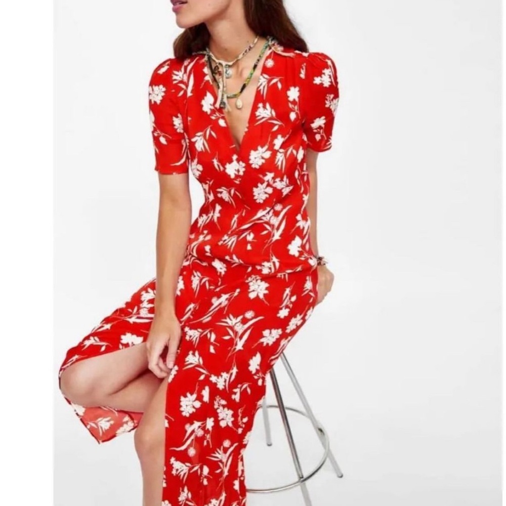 Rare Zara Floral Midi Dress size small 🌹